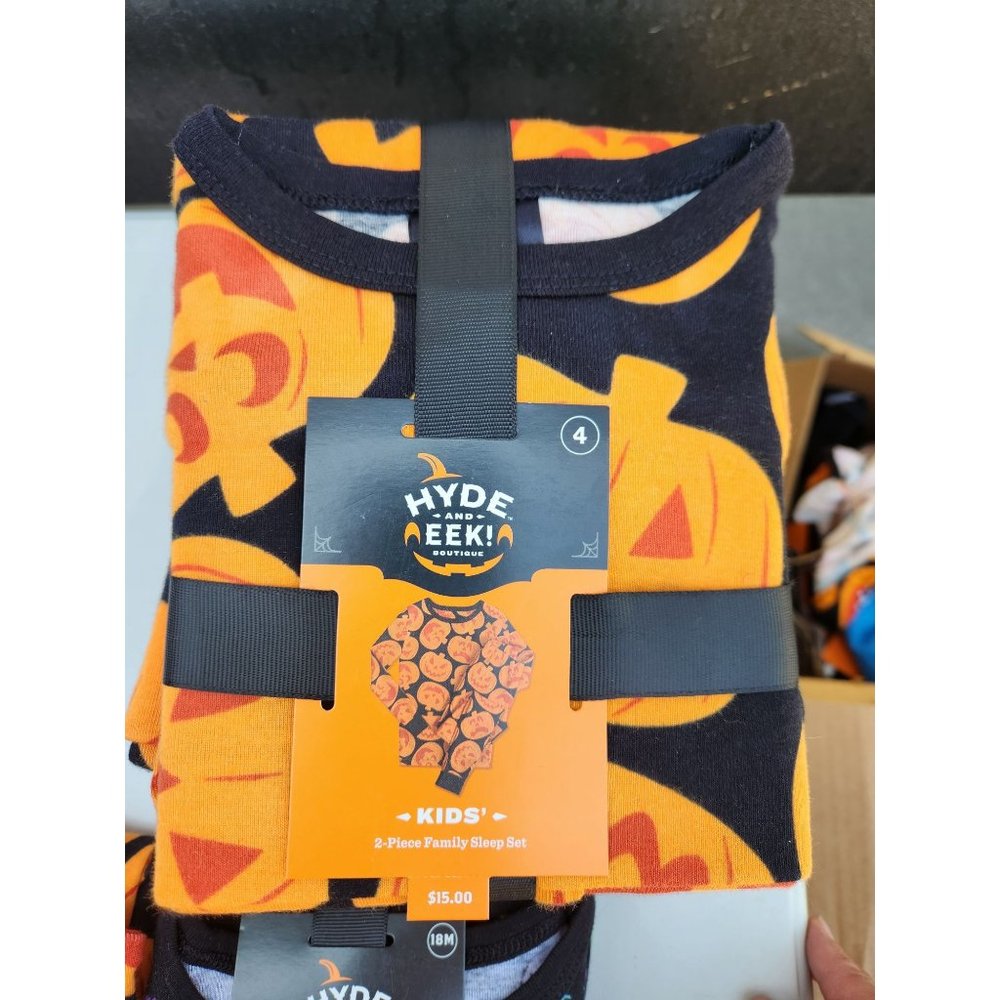 Size 4 pumpkin sleep set